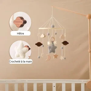 Mobile en bois « Douceur astrale » avec support