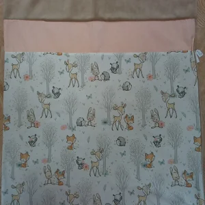 Couverture Cosy victoire en forêt