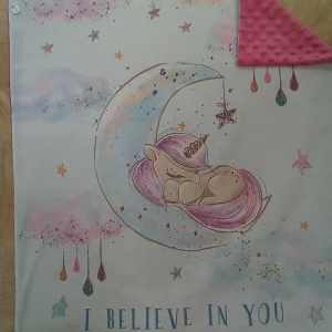 Couverture Cosy panneau licorne Azalée