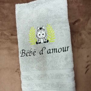 Drap de bain brodé en éponge Okeo Tex 50x100